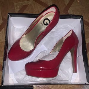 Red Cannor G By Guess Heels SIZE 8.5 M